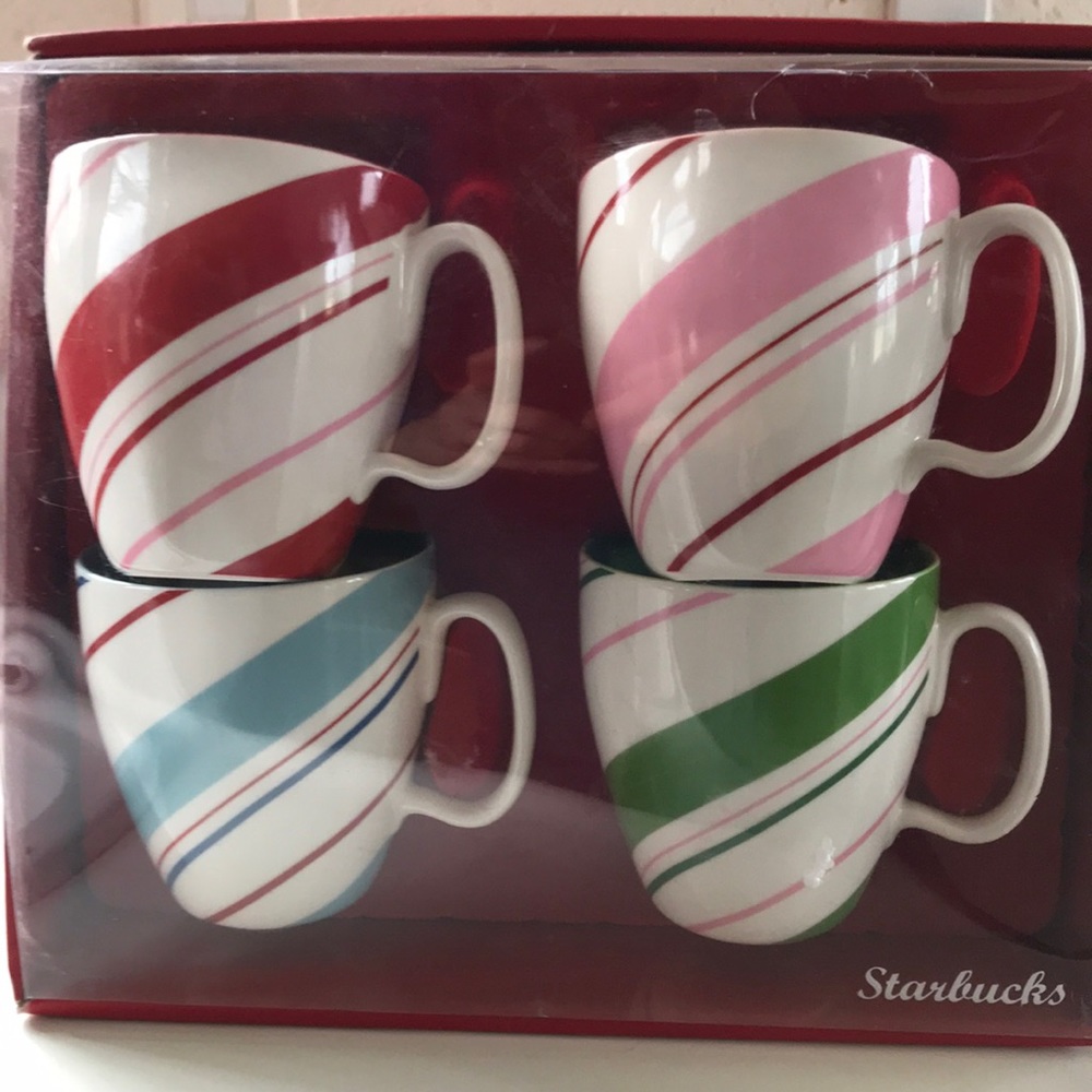2007 Starbucks holiday mug set